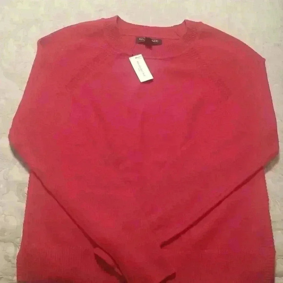 Banana Republic Relaxed  Fit Raglan Pullover Sweater - Picture 10 of 10